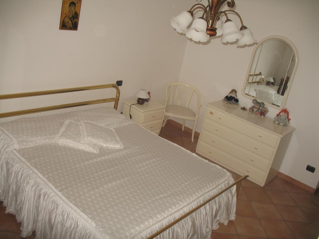 La Casa Di Baba' Apartment Alfiano Natta Стая снимка